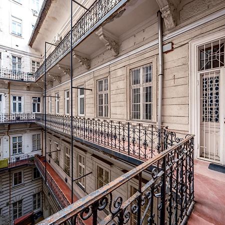 Soho Downtown Apartment Budapest Esterno foto