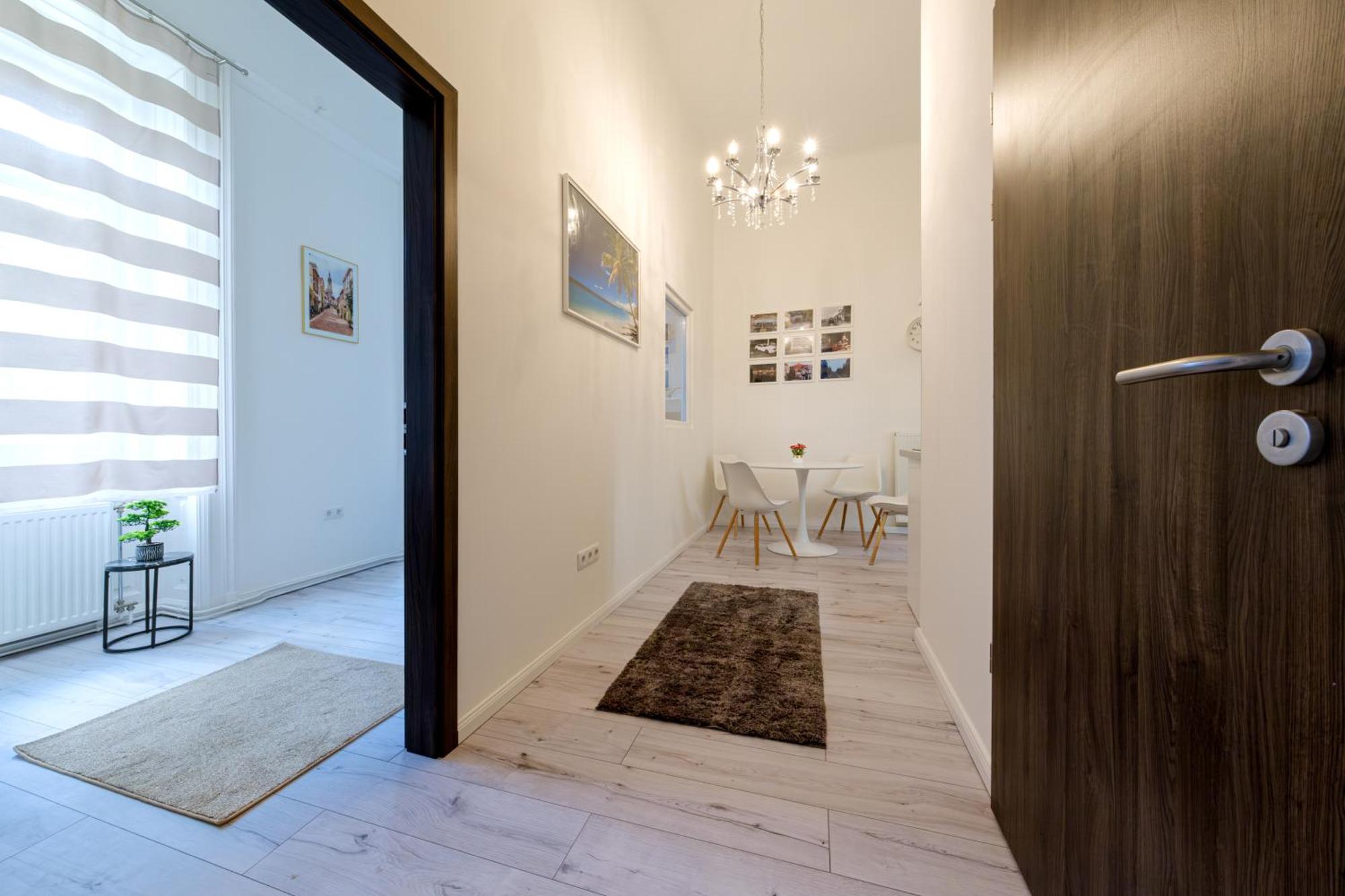 Soho Downtown Apartment Budapest Esterno foto
