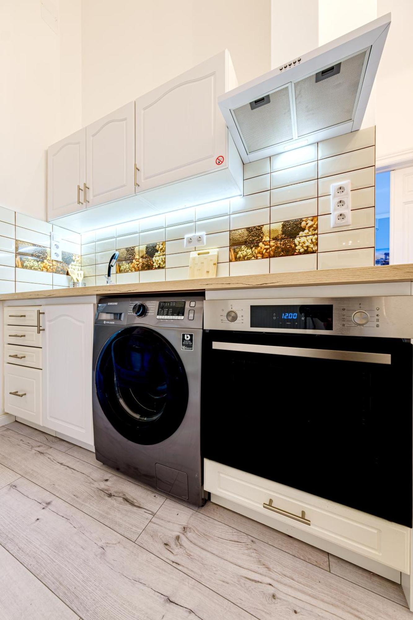 Soho Downtown Apartment Budapest Esterno foto